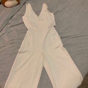 WHITE Wilfred v-neck ecoulement jumpsuit